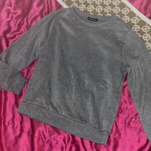 grey sweatshirt🩶